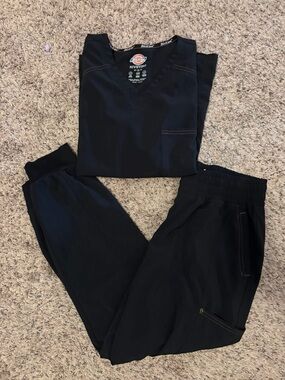 Dickies Scrub Set